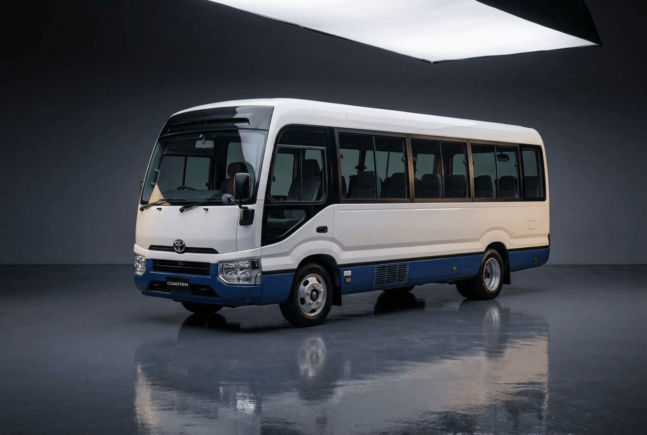 Toyota Coaster vehicle catalogue image